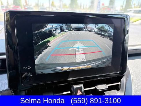 Used 2025 Toyota Corolla LE FWD image 17