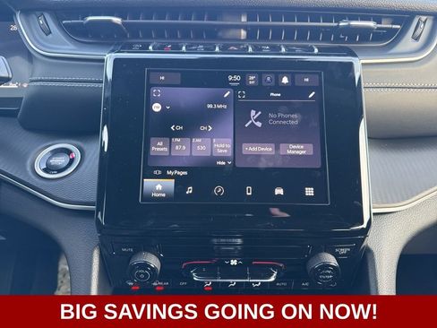 New 2025 Jeep Grand Cherokee L Laredo image 35