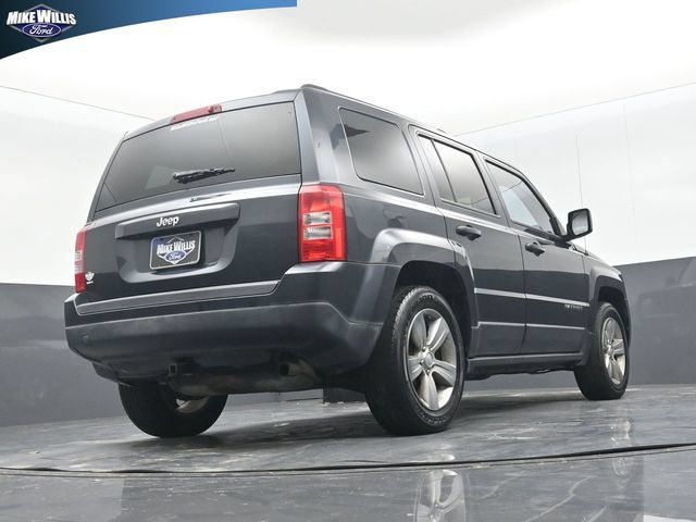 Used 2015 Jeep Patriot Sport w/ Power Value Group FWD image 23