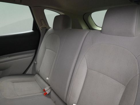 Used 2013 Nissan Rogue S FWD image 31