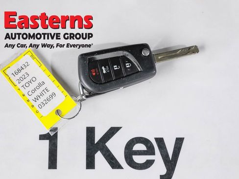 Used 2023 Toyota Corolla LE image 25