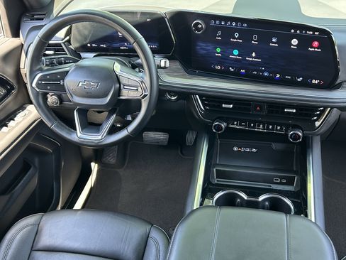 Used 2025 Chevrolet Tahoe Z71 AWD/4WD image 12