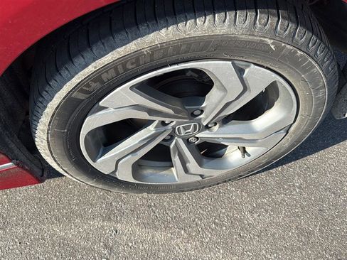 Used 2018 Honda Accord EX image 18