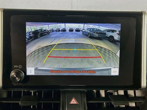 Used 2024 Toyota RAV4 XLE FWD image 22