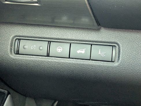 Used 2025 Nissan Pathfinder Platinum w/ Cargo Package AWD/4WD image 27