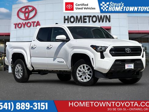 Certified 2024 Toyota Tacoma SR5 AWD/4WD image 1