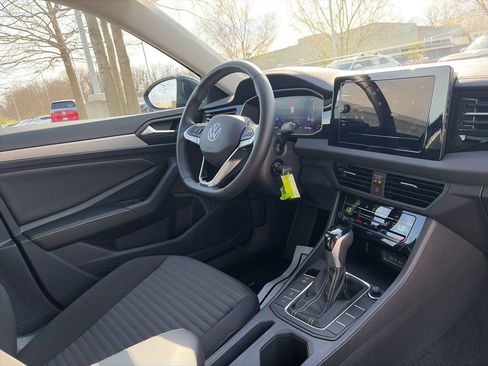 Used 2025 Volkswagen Jetta S image 27