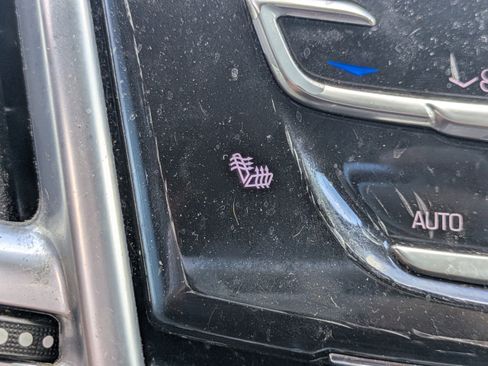 Used 2014 Cadillac SRX Luxury image 28