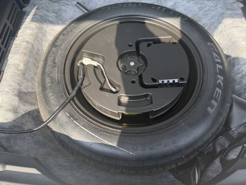 Certified 2023 Nissan Rogue SV image 10