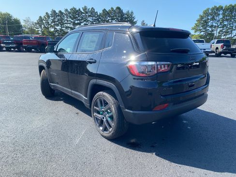 New 2026 Jeep Compass Limited w/ Sun, Sound & Navigation Group AWD/4WD image 7