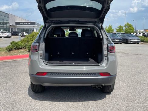 Used 2022 Jeep Compass Limited AWD/4WD image 7