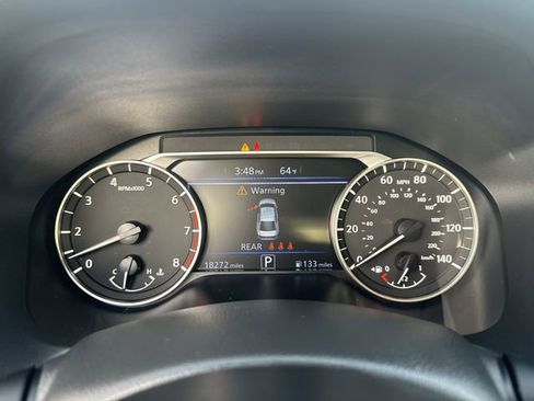 Used 2024 Nissan Altima 2.5 SR w/ SR Premium Package image 18