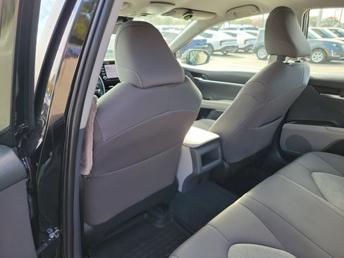 Used 2022 Toyota Camry LE image 15