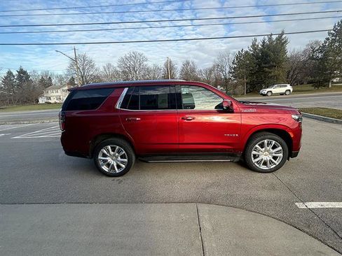 Certified 2024 Chevrolet Tahoe High Country AWD/4WD image 6