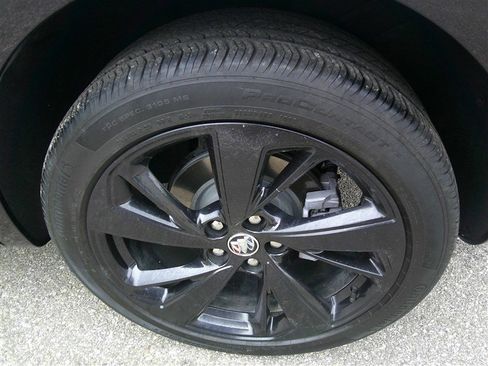 Used 2023 Buick Envision Essence w/ Sport Touring Package FWD image 25