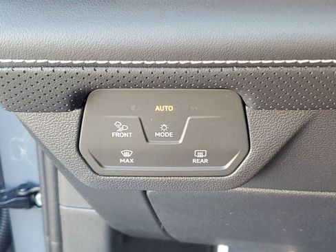 New 2026 Volkswagen Atlas SEL Premium R-Line AWD/4WD image 32