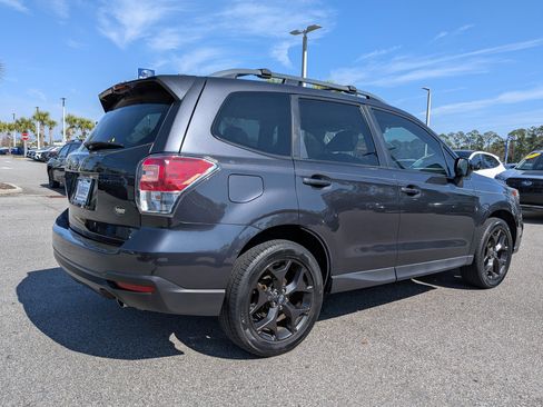 Used 2018 Subaru Forester 2.5i Premium image 4