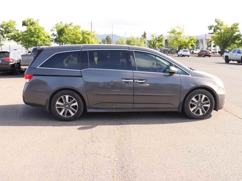 Used 2015 Honda Odyssey Touring image 4