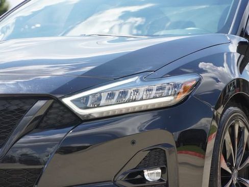 Used 2023 Nissan Maxima SR w/ Sport Mat Group image 4