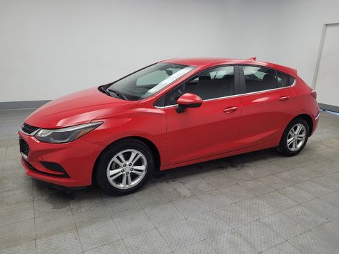 Used 2017 Chevrolet Cruze LT w/ Convenience Package image 2