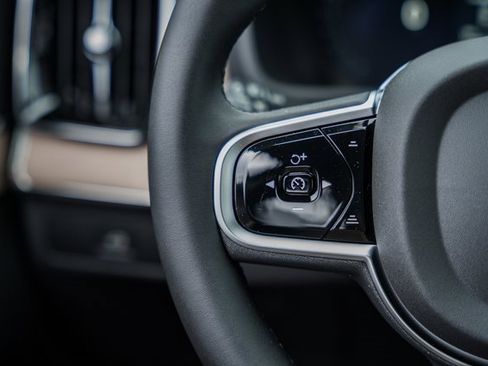 New 2026 Volvo XC90 B6 Plus image 28