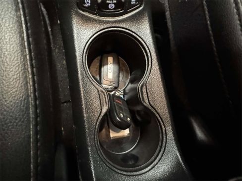 Used 2021 Jeep Compass Latitude image 25