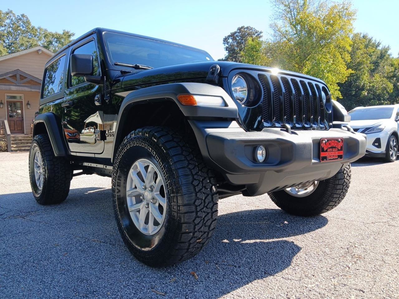 Used 2023 Jeep Wrangler Sport AWD/4WD image 4