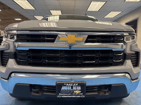 Certified 2024 Chevrolet Silverado 1500 LT AWD/4WD image 12