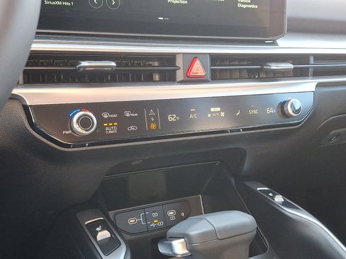 New 2026 Kia Sorento S AWD/4WD image 12
