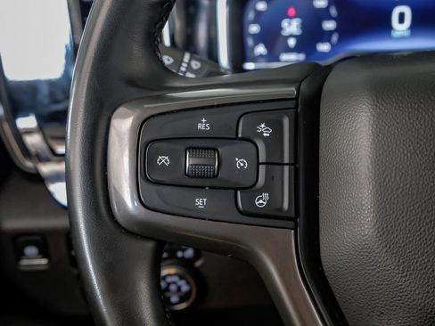 Used 2025 Chevrolet Silverado 2500 ZR2 w/ Technology Package AWD/4WD image 16
