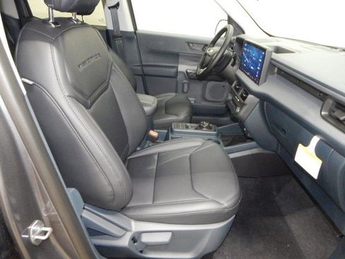 New 2025 Ford Maverick Lariat w/ Black Appearance Package image 20