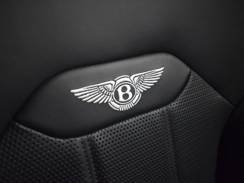 Certified 2023 Bentley Bentayga image 37