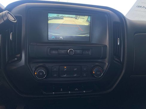 Used 2018 Chevrolet Silverado 1500 Custom w/ Custom Value Package image 17