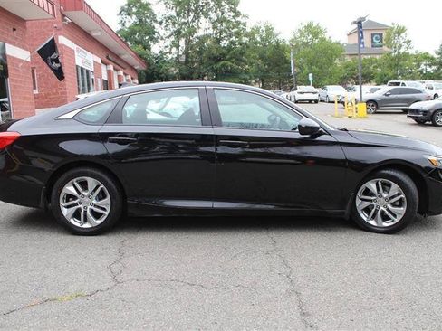 Used 2018 Honda Accord LX image 6