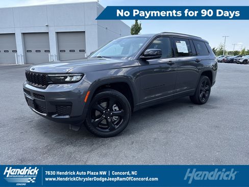 Used 2025 Jeep Grand Cherokee L Altitude AWD/4WD image 1