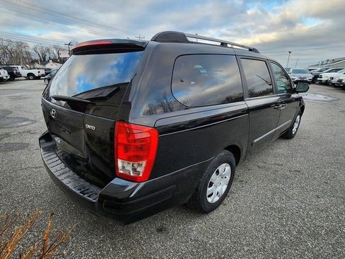 Used 2007 Hyundai Entourage GLS image 7