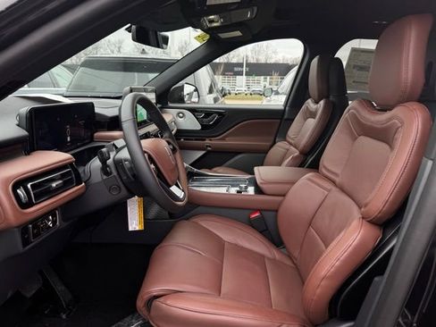 New 2026 Lincoln Aviator Reserve AWD/4WD image 16