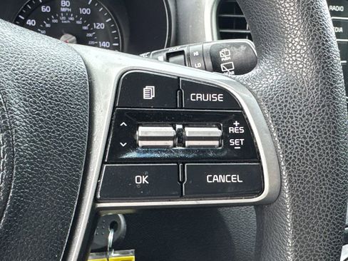 Used 2019 Kia Sorento FWD image 26