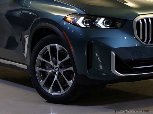 New 2026 BMW X5 xDrive50e w/ Executive Package image 3