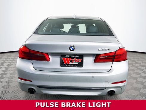 Used 2018 BMW 530e xDrive image 30