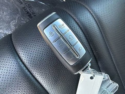 Used 2023 Genesis G80 2.5T image 29