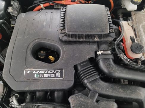 Used 2019 Ford Fusion Energi Titanium image 30