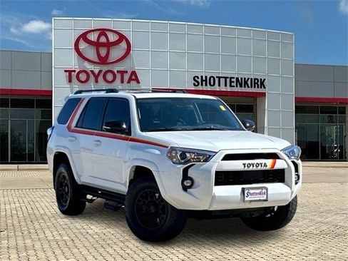 Used 2023 Toyota 4Runner 40th Anniversary SE image 1