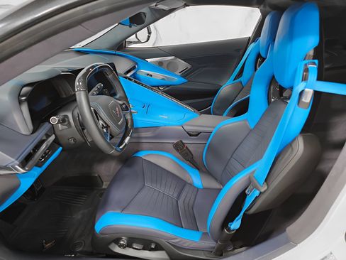 Used 2025 Chevrolet Corvette Z06 w/ Z07 Performance Package RWD image 26