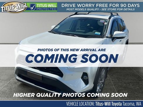 Used 2021 Toyota RAV4 XLE Premium image 2