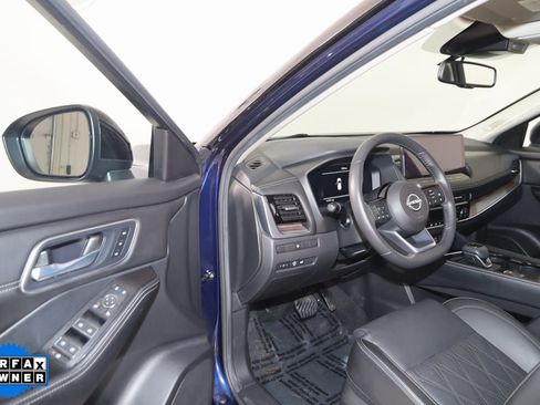 Used 2024 Nissan Rogue Platinum image 54