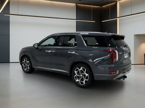 Used 2022 Hyundai Palisade Calligraphy FWD image 3