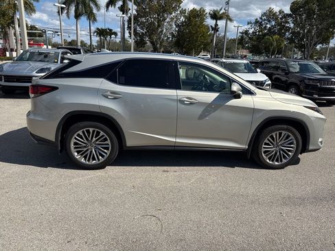 Certified 2021 Lexus RX 350 FWD w/ Luxury Package image 4