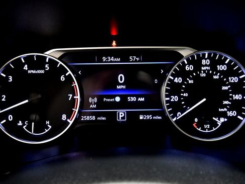 Used 2024 Nissan Sentra SV w/ SV Premium Package FWD image 20