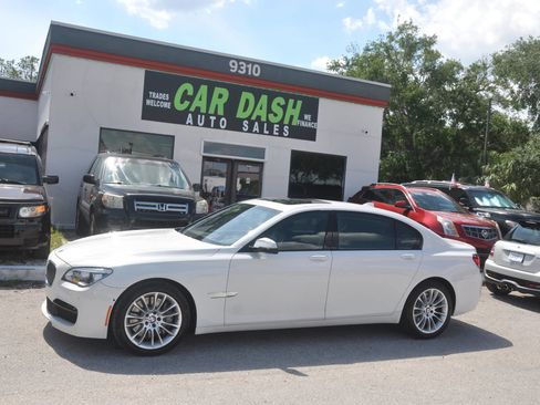 Used 2015 BMW 750Li RWD image 2